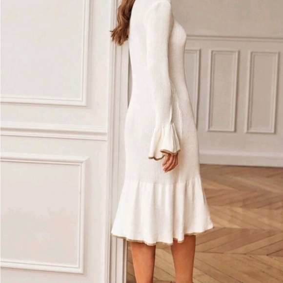 Elegant White Knit Dress with Gold Accents - Picture 5 of 9
